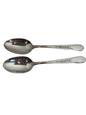 Original Rogers Wm Rogers Silverplate Pricilla Lady Ann Dinner Spoons Set of 2